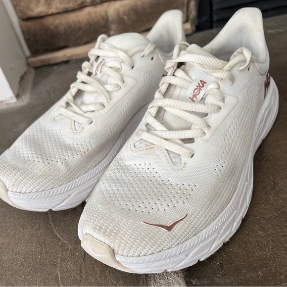 Hoka One One Women’s Arahi 7 White Rose Gold Size 7.5 - Picture 2 of 7